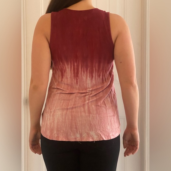 AMERICAN EAGLE - Soft & Sexy tie dye muscle tank top with lace-up accent - Picture 3 of 4